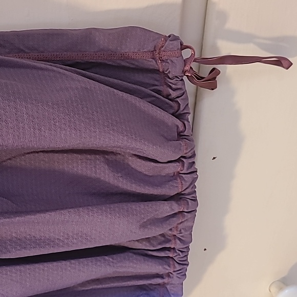 Lululemon Atletica Tank Top, Size 6, Color Lilac with ruffle 😀 - Picture 3 of 9
